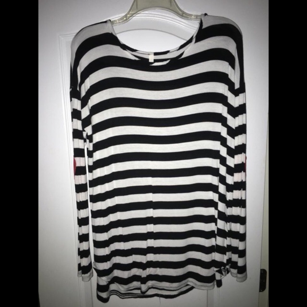 Striped long sleeve shirt/red hearts on elbows